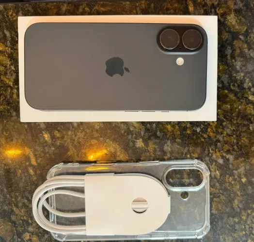 iPhone 17