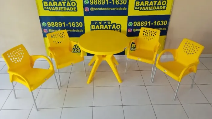 SUPER MEGA PROMOÇÃO CONJUNTO DE MESA COM POLTRONAS DELUXE FORTEPLASTICO
