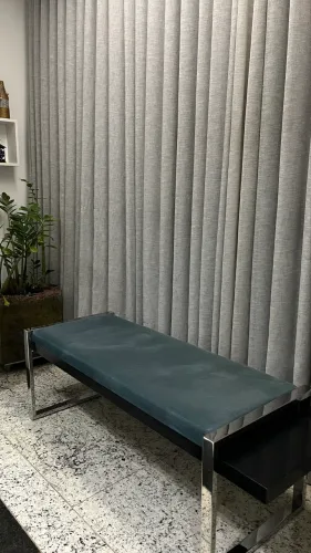 Banco para sala de estar