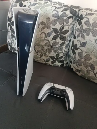 Vende-se PS5 mídia digital 1 TB