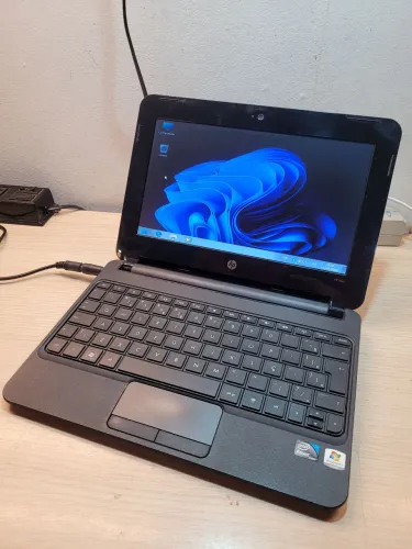 Netbook HP Dual Core 2GB HD de 160GB Bateria Ruim