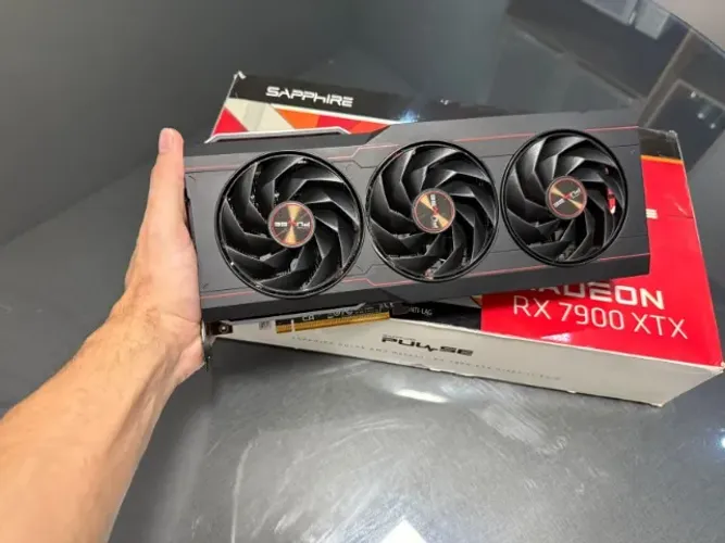 RX 7900 XTX Sapphire Pulse 24GB - Excelente estado