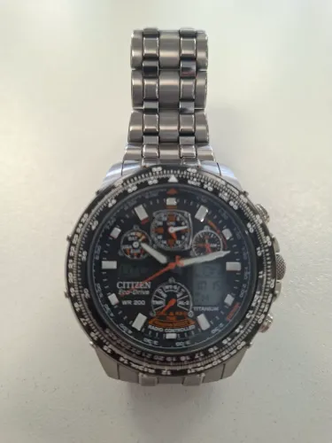 Relógio Citizen Eco-Drive WR 200 TITANIUM