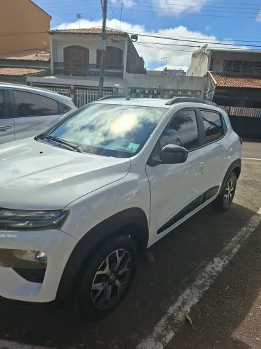 Renault Kwid Outsider 1.0 Flex 12V 5P Mec. 2023
