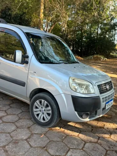 Fiat Doblo ELX 1.4 MPI Fire Flex 8V 4P 2011