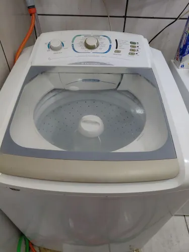 Máquina de lavar Electrolux 15KLG em ótimo estado de conservação
