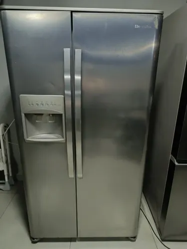 Geladeira Eletrolux Frost Free 656L Side by side - Funcionando Perfeitamente. 