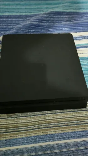 PS4 slim 500GB usado