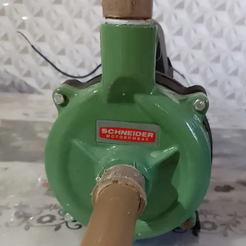 Vendo bomba d'água
