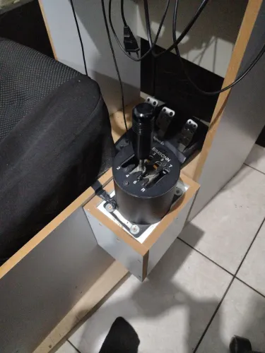Cockpit + g29 + marcha