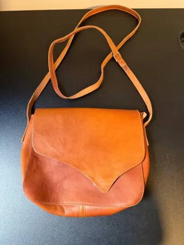 Bolsa Couro Legítimo Tradicional Média