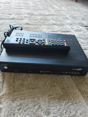 Receptor de canal aberto com controle - Lexuz box - 2 unidades - aceito propostas 