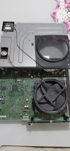 Carcaça xbox one fat  inclui placa mãe e placa Wi-Fi 