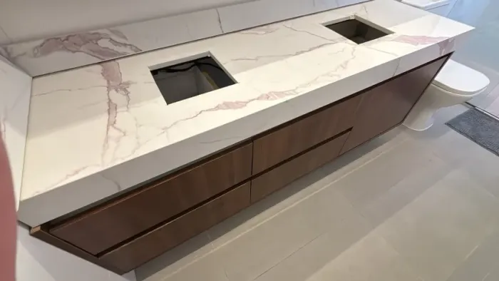 Bancada de granito com balcão em MDF