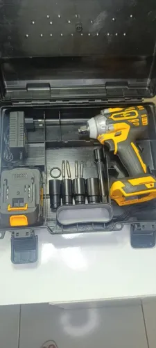 chave de impacto a bateria Possui motor brushless (sem escovas), 