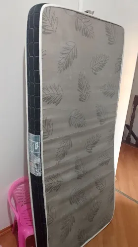 Colchão de cama solteiro densidade D20