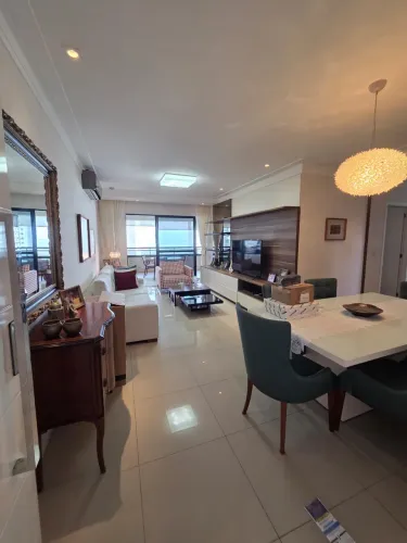 Apartamento à venda no Ed. Porto Madero
