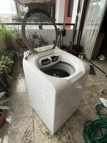 VENDE-SE MAQ. DE LAVAR BRASTEMP