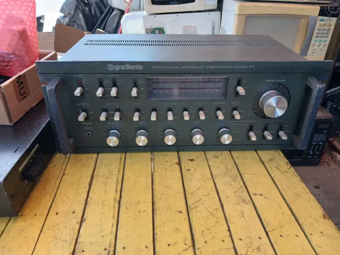 Pré amplificador P1 Gradiente 
