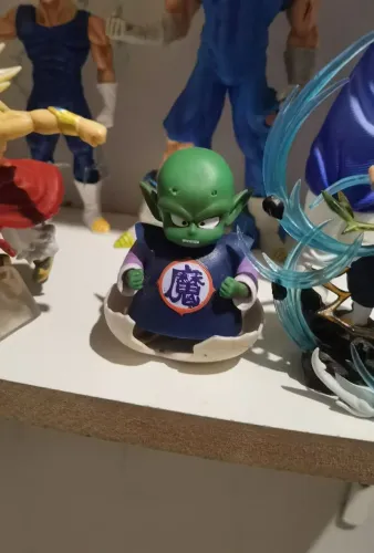 vende-se figure piccolo criança