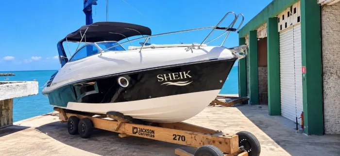Lancha Singular | 27 pés | ano 2016  |  cabinada | Motor Mercruiser 250 HP 