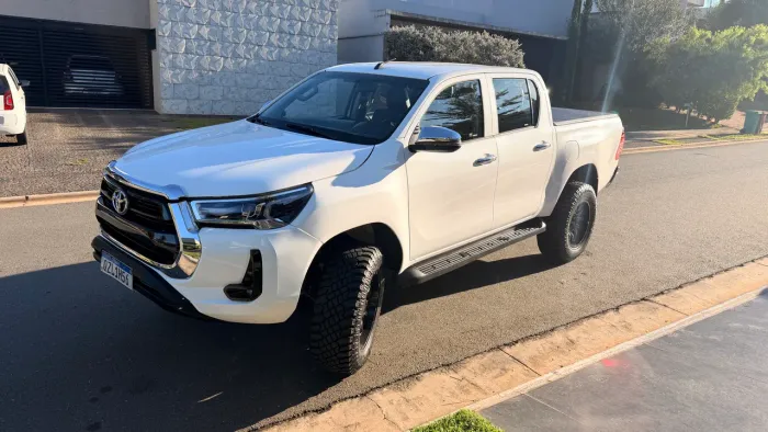 Toyota Hilux CD SR 4X4 2.8 TDI Diesel Aut. 2021