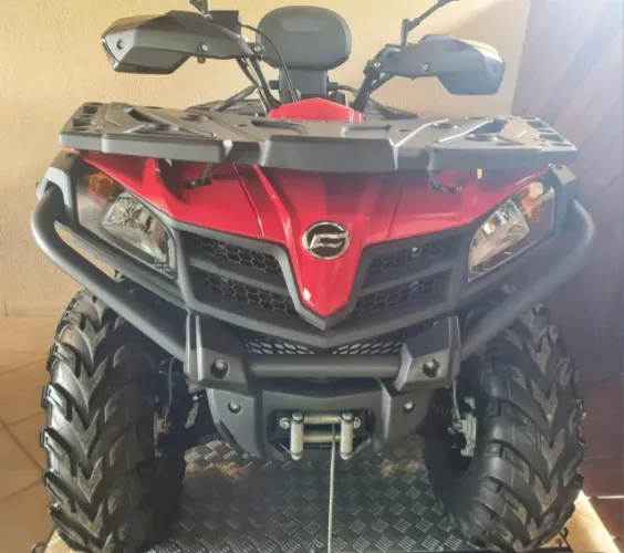 Quadriciclo CFmoto