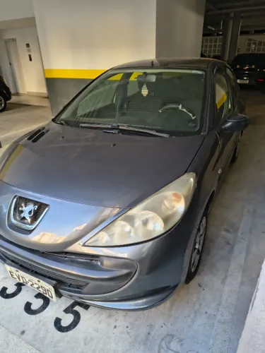 Peugeot 207 X-line 1.4 Flex 8V 5P 2011