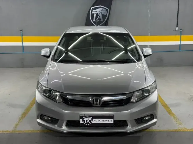 Honda Civic Sedan LXS 1.8/1.8 Flex 16V Aut. 4P 2014