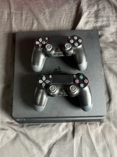 Vendo ps4 slim 