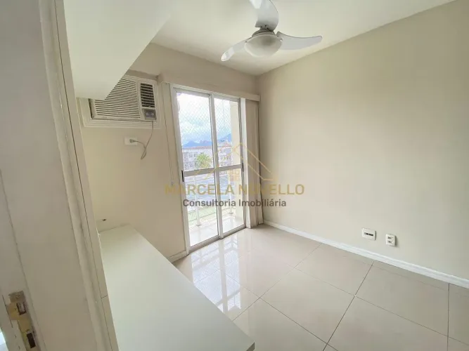 Compre ou Alugue Cobertura em Pechinha - Ed Felicitta - RJ