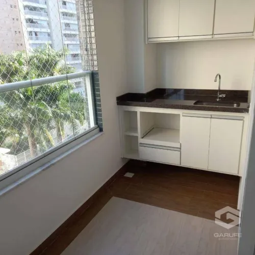 Apartamento com 2 quartos para alugar, 90 m² por R$ 4.723/mês - Royal Park - São José dos