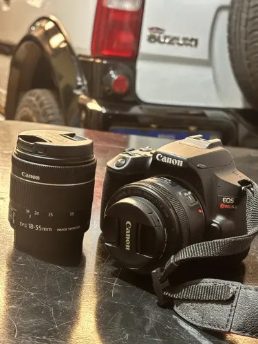 Camera Canon EOS SL3 + 50mm + 18-55mm (Super nova)