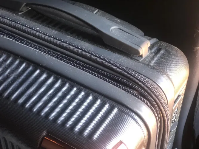 MALA DE VIAGEM - Material leve