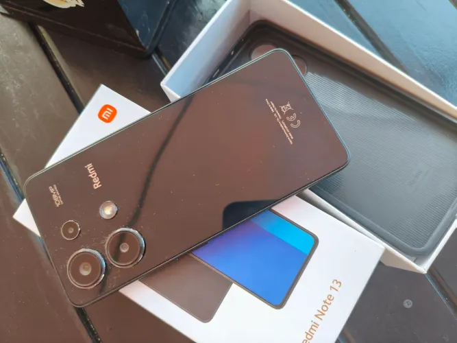 VENDE-SE CELULAR 
