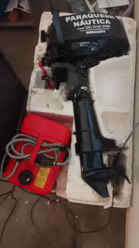 Vendo motor Mercury 5 hp valor 5200