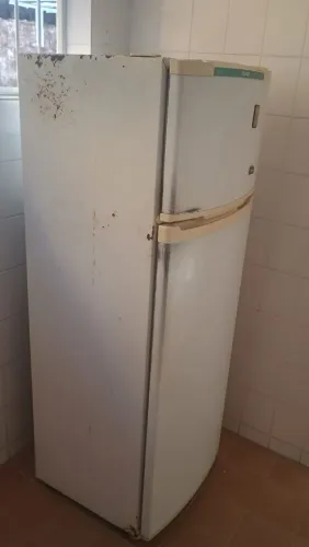 Geladeira Duplex Consul com defeito, não gela - Doação