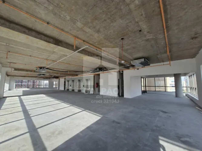 Laje para locação em Moema com 420m², 2 banheiros, 2 copas, 5 vagas