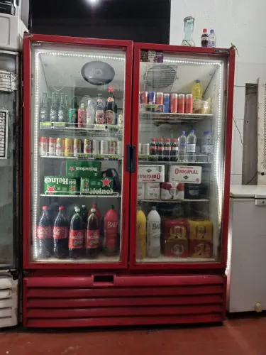 Cervejeira 2 portas metal frio