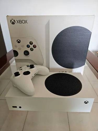 XBOX SERIES S (COMPLETO - ÓTIMO ESTADO)
