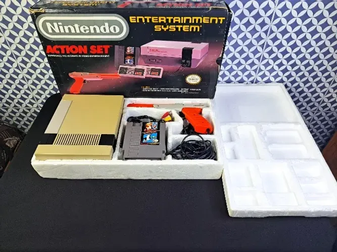 Console NES Americano - Action Set com caixa e isopor - Nintendinho 8 bits