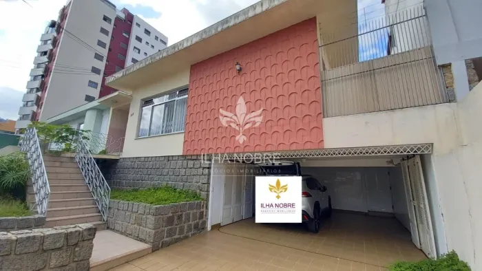 Casa semimobiliada com edicula e 3 Quartos sendo 1 suíte master para aluguel Centro Floria
