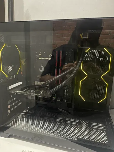 Gabinete Reddragon Wideload Pro
