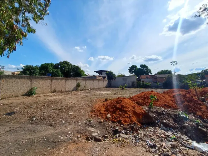 Lote a venda no Bairro Niterói em Betim com 720m²- MG, a 7 minutos do Centro de Betim