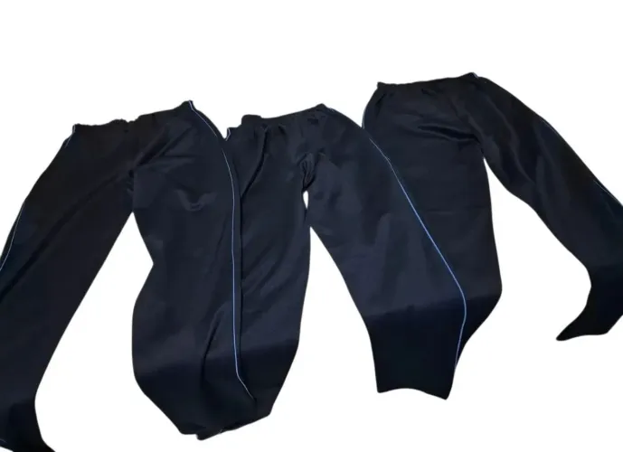 Uniforme adventista g