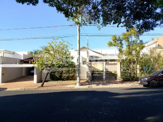 Casa com excelente localização próximo comércio