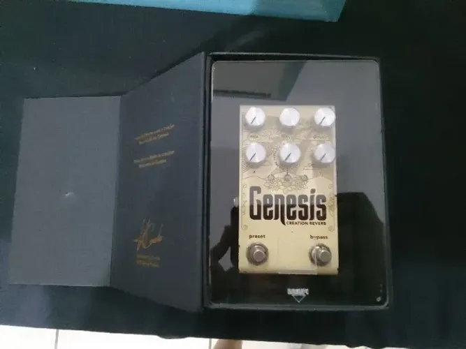 Pedal Gênesis ( usado ) 