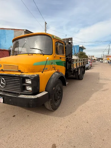 Vendo Caminhão Mercedes 1113 - Motor Novo e Turbinado
