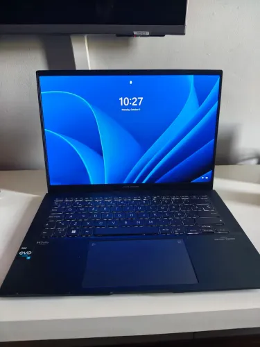 Zenbook OLED 512GB/16GB