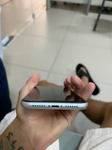 IPHONE 11 64GB